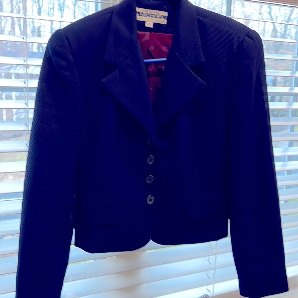 Ice Cube by Michael Navy Blue Crop Blazer